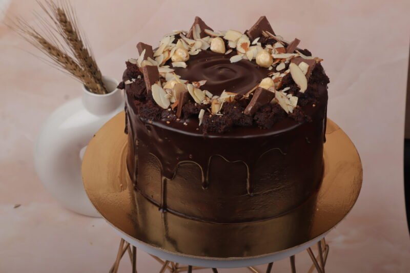 Milk Chocolate & Almond